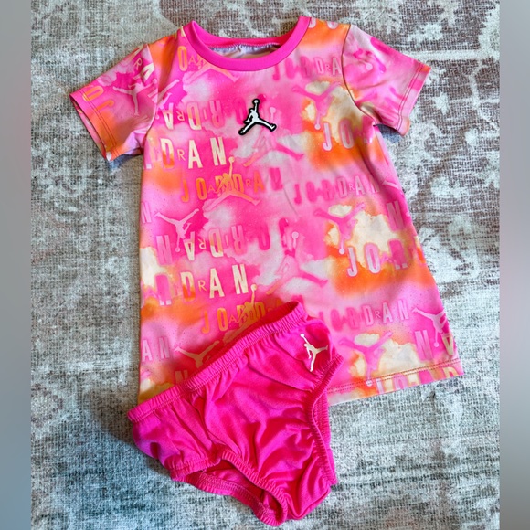 ••Air Jordan Girls Nightgown - Picture 1 of 3